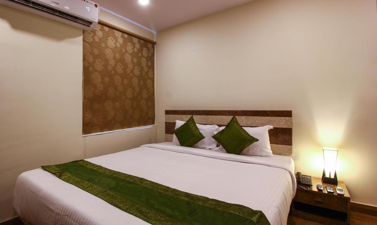 Treebo Address Inn, Banjara Hills Хидерабад Екстериор снимка
