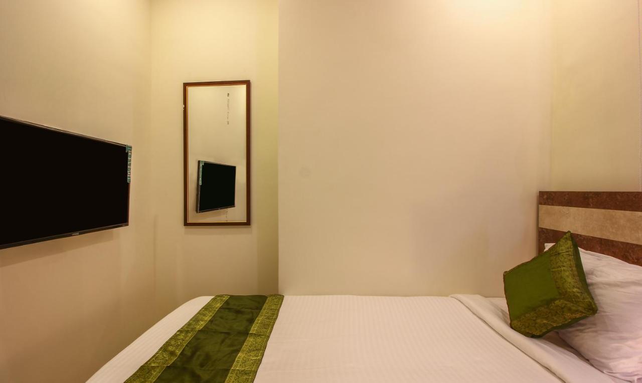 Treebo Address Inn, Banjara Hills Хидерабад Екстериор снимка