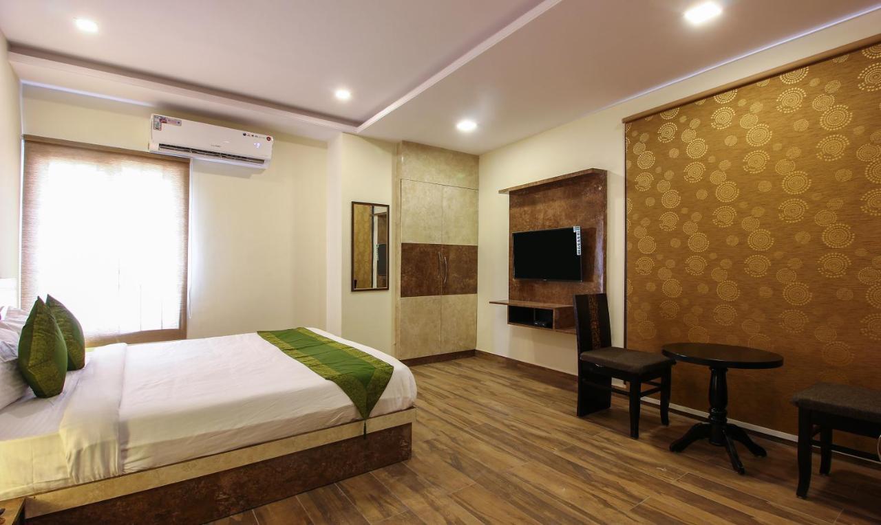 Treebo Address Inn, Banjara Hills Хидерабад Екстериор снимка