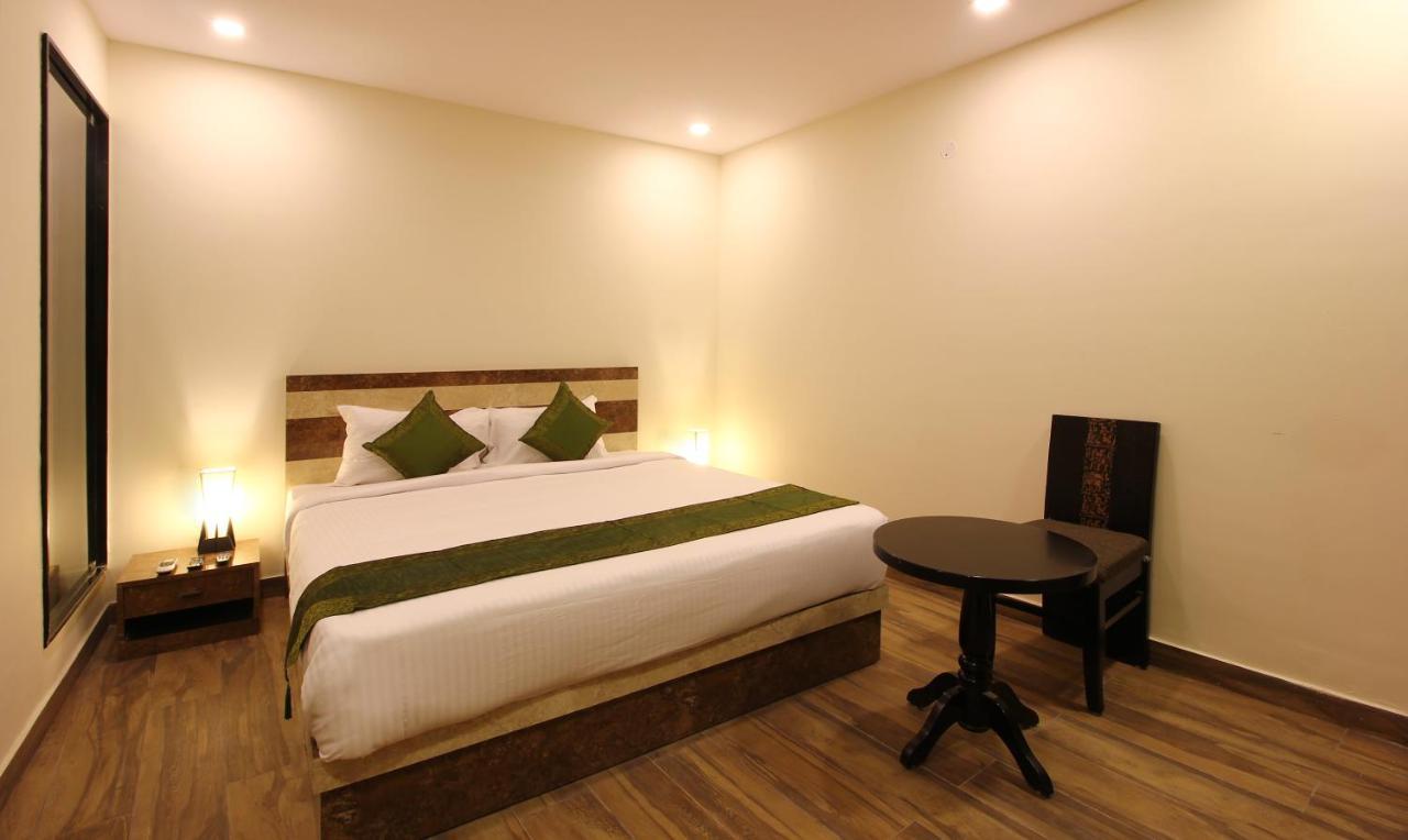 Treebo Address Inn, Banjara Hills Хидерабад Екстериор снимка