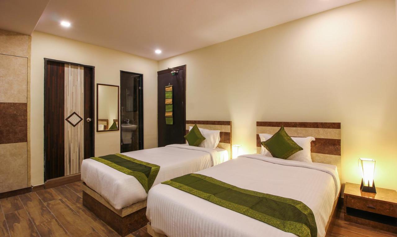 Treebo Address Inn, Banjara Hills Хидерабад Екстериор снимка