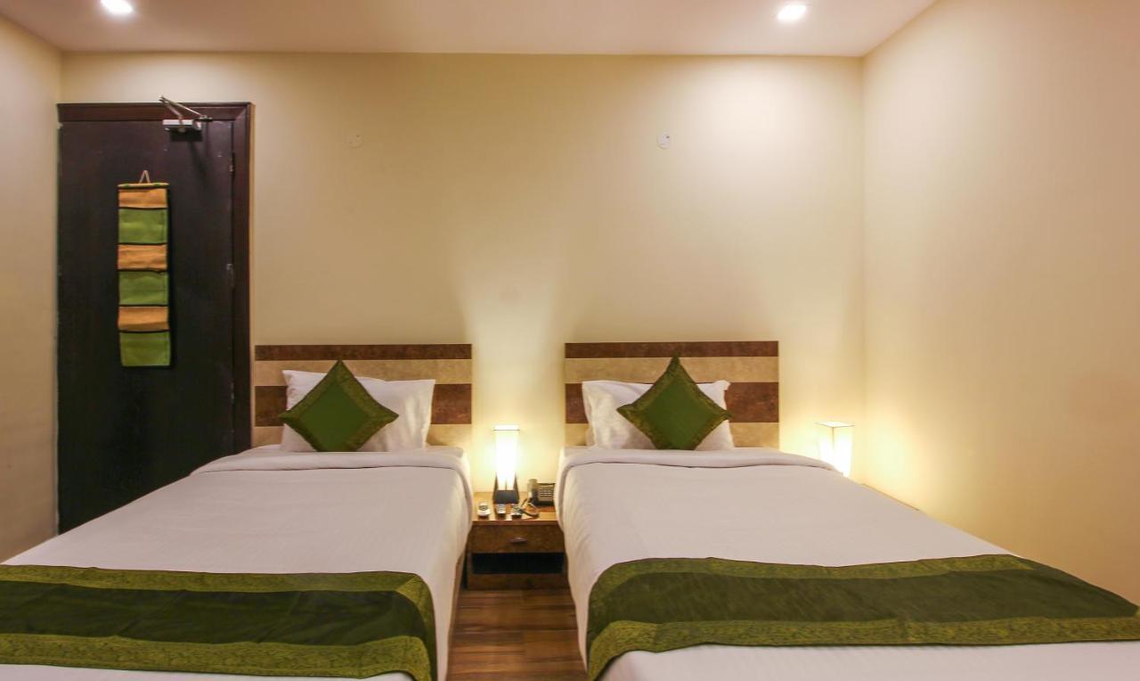 Treebo Address Inn, Banjara Hills Хидерабад Екстериор снимка