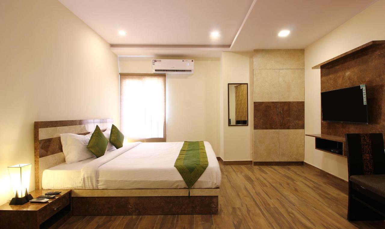Treebo Address Inn, Banjara Hills Хидерабад Екстериор снимка