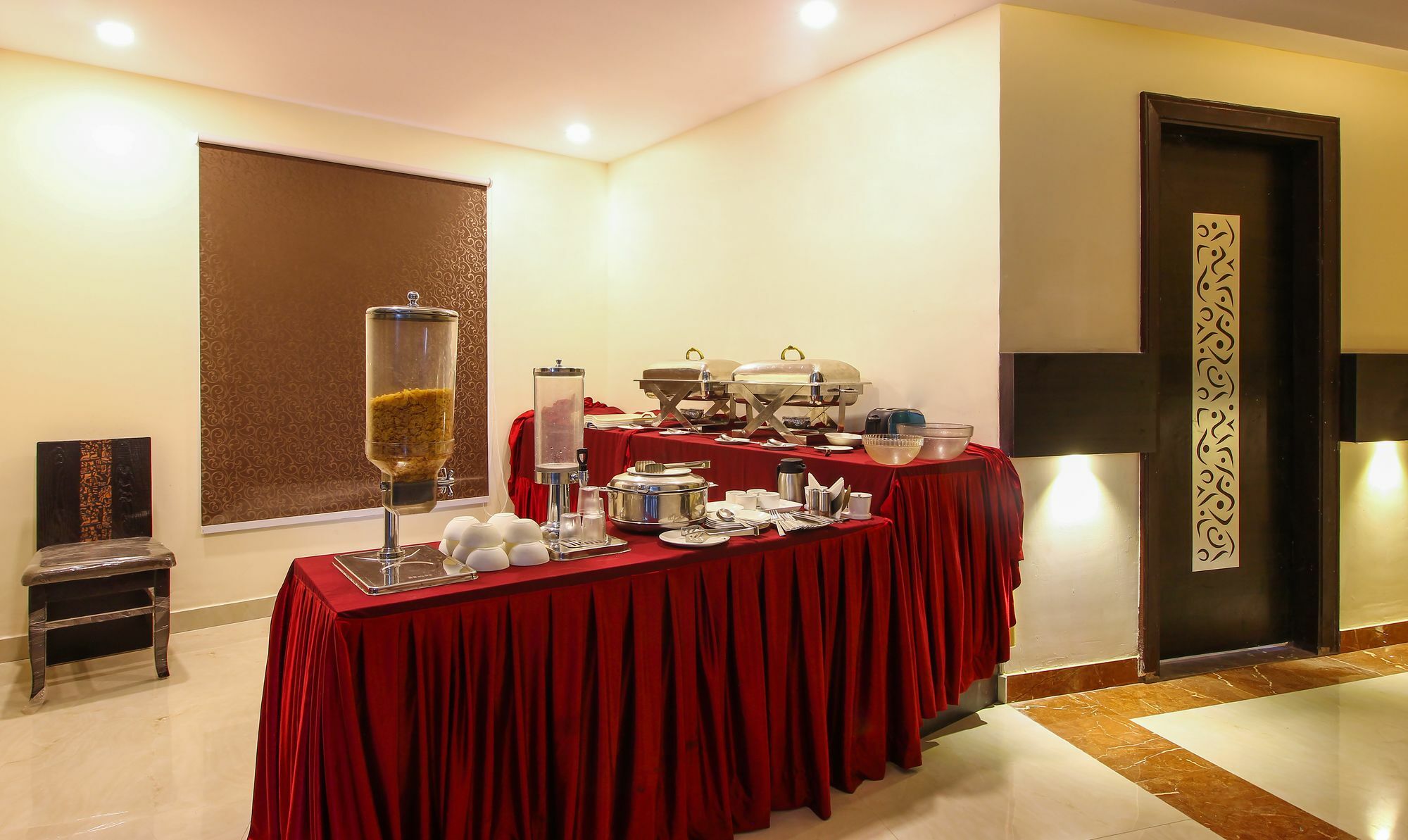 Treebo Address Inn, Banjara Hills Хидерабад Екстериор снимка